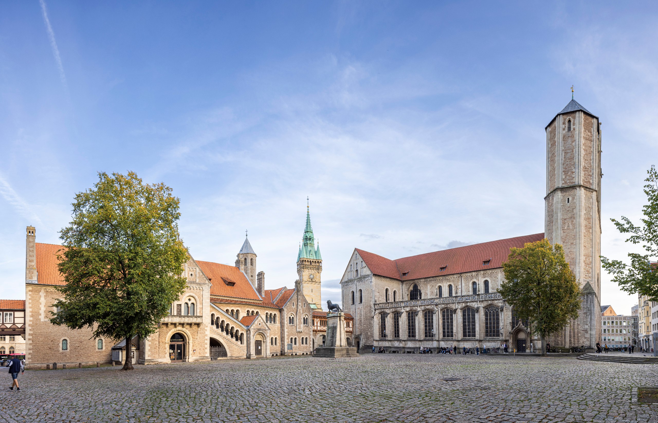 Burgplatz Braunschweig mit Dom St. Blasii und Burg Dankwarderode